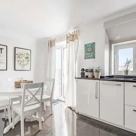 Estrela House With View By Local Apartman