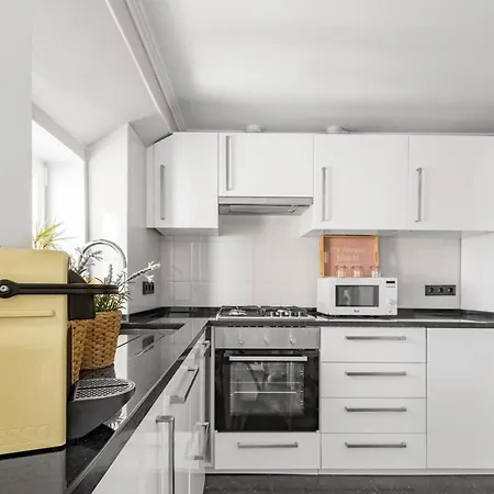 Apartment Estrela House With View By Local Lisbon